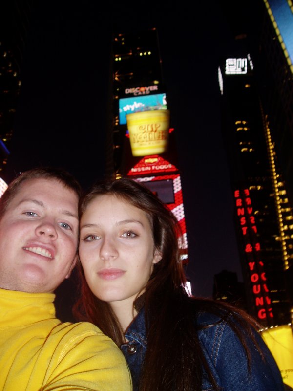 Robyn & Lee Times Square