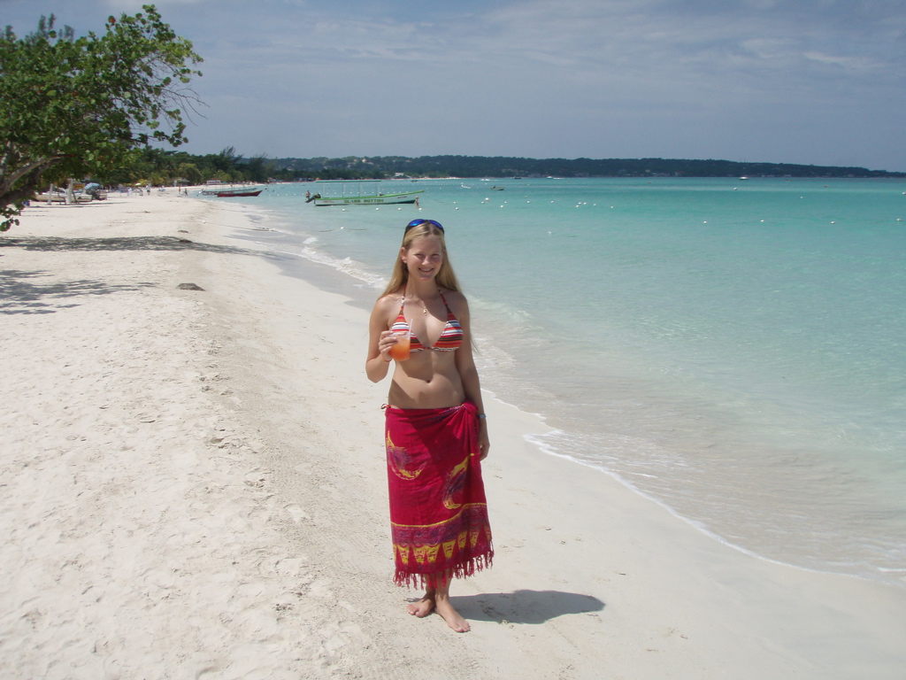 Alyson on da Beach